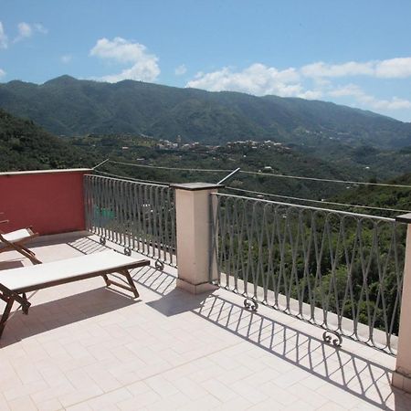 Le Case Della Lizza - Casa Rossa Levanto Exterior foto